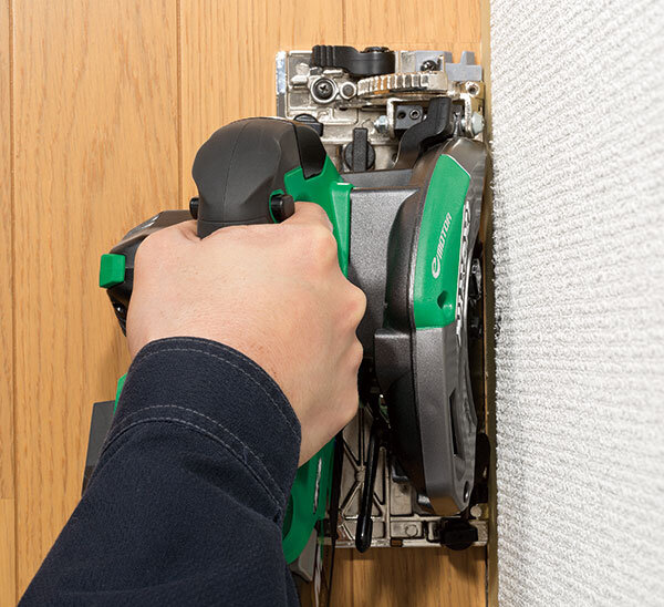 HiKOKI C3605DB(SK)(2XPSZ) 36V コードレスリフォーム用丸のこ (マルチボルト蓄電池(BSL36A18BX×2個)×2個・充電器(UC18YDL2)付き)ハイコーキ(日立工機)[C3605DBSK2XPSZ] 返品種別B_4