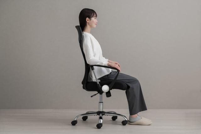 アイリスオーヤマ OFC-MBHRブラツク メッシュバックチェアハイバック (ブラック)IRIS[OFCMBHRブラツク] 返品種別A_6