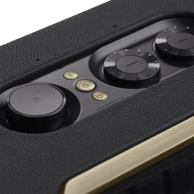 JBL JBLAUTH300BLKJN Bluetooth対応 ポータブルワイヤレススピーカーJBL AUTHENTICS 300[JBLAUTH300BLKJN] 返品種別A_11