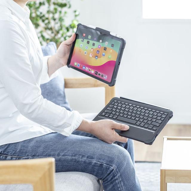 サンワサプライ 10.9インチ iPad（第10世代）専用ケース付きキーボード タイプCケーブル接続 英語配列78キー  SKB-IP6BK返品種別A_15