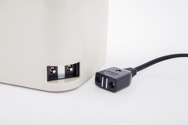 ピーコック WMR-22 電気ポット(電動給湯式)　　2.2L　アッシュホワイトPeacock　早沸きタイプ[WMR22] 返品種別A