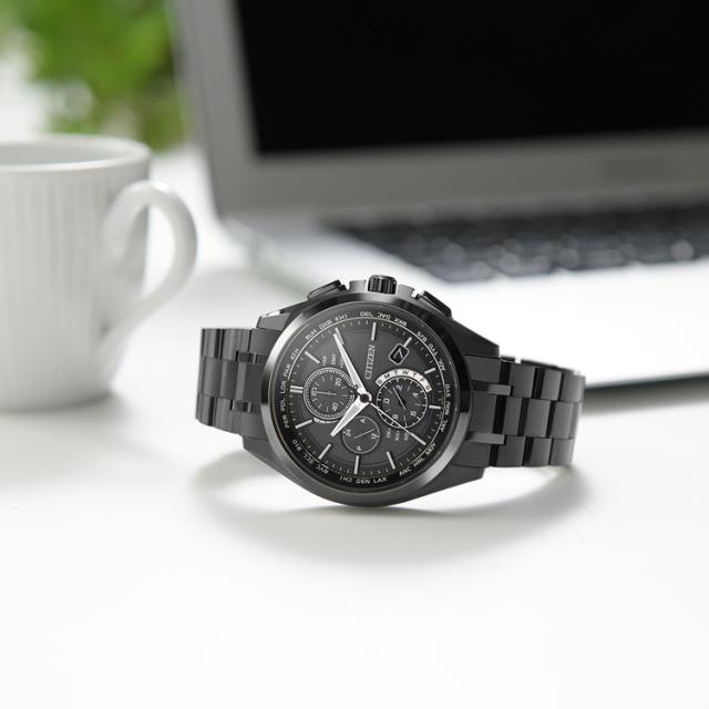 シチズン 【国内正規品】アテッサ　ダイレクトフライト Black Titanium エコ・ドライブ電波　メンズタイプ AT8044-56E返品種別A_9