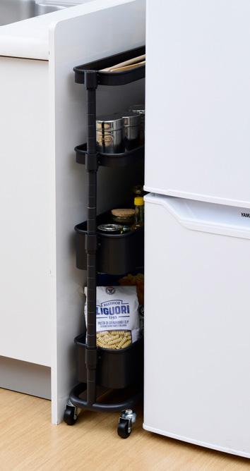 YAMAZEN LSST-4-BK すき間トローリー (ブラック)[LSST4BK] 返品種別Aの通販は