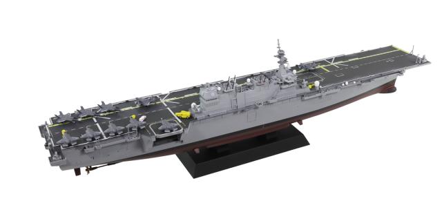 ピットロード 1/700 海上自衛隊 護衛艦 DDH-184 かが 2024 塗装済みプラモデル【JP21】プラモデル 返品種別B_1
