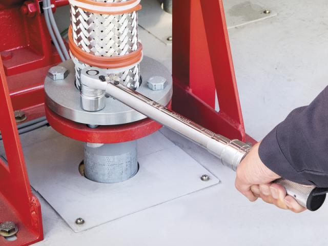 京都機械工具 CMPC0253 9.5sq プレセット型トルクレンチ (5〜25N・m)KTC[CMPC0253KTC] 返品種別Bの通販は