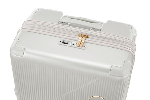 アメリカンツーリスター UI3*65002 スーツケース　SPINNER 65（OPTIC WHITE）SPINNER 65 EXP[UI365002] 返品種別B_5