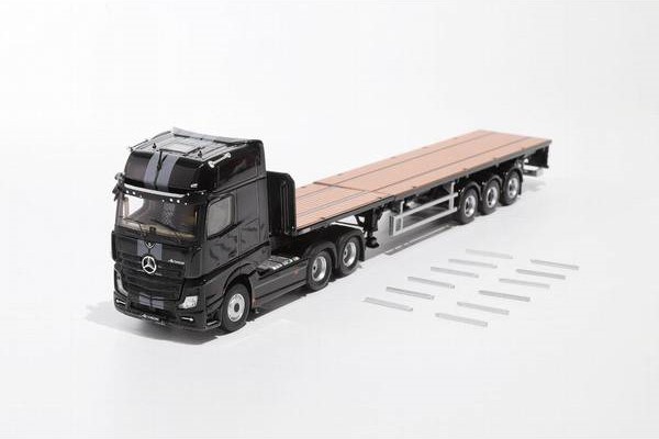 ゲインコーププロダクツ 1/64 メルセデス・ベンツ アクトロス ギガスペース 6x2 左ハンドル仕様 ブラック【KS088/KS101-499】ミニカー 返品種別B