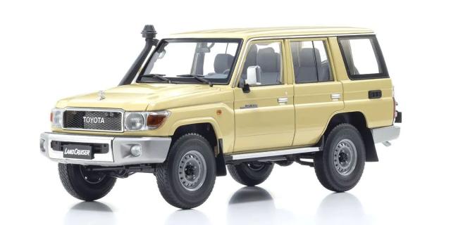 ALMOST REAL 1/18 トヨタ ランドクルーザー 76 2017 (ベージュ)【AL870102】ミニカー  返品種別B