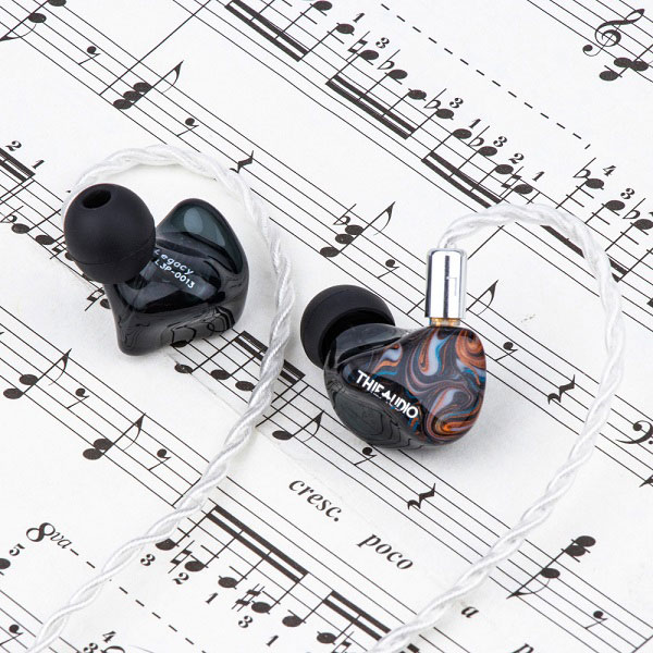 セーオーディオ LEGACY4 ハイブリッド密閉型カナルイヤホンTHIEAUDIO Legacy 4[LEGACY4] 返品種別A_5