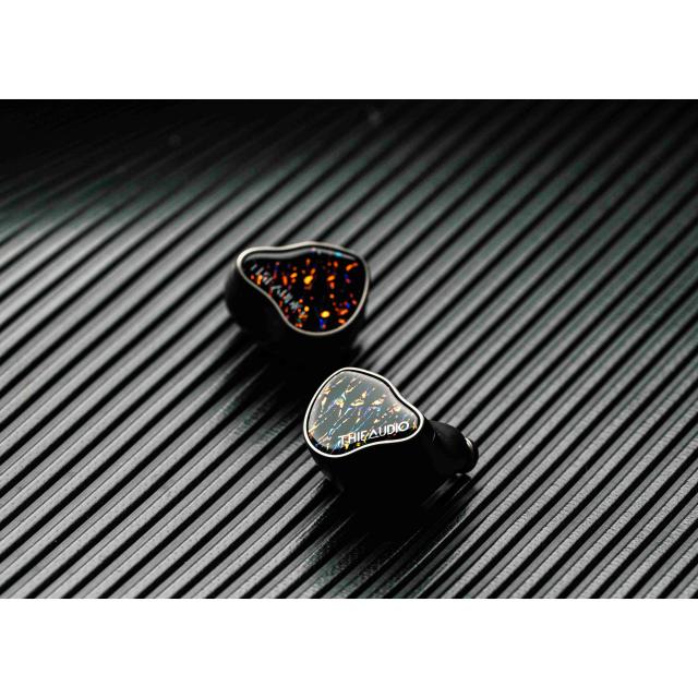 セーオーディオ THI029 ハイブリッド密閉型カナルイヤホンTHIEAUDIO