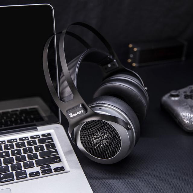 Kiwi Ears KWI039 ダイナミック密閉型ヘッドホン（ブラックグレー）Altruva - BlackGrey[KWI039] 返品種別A_9