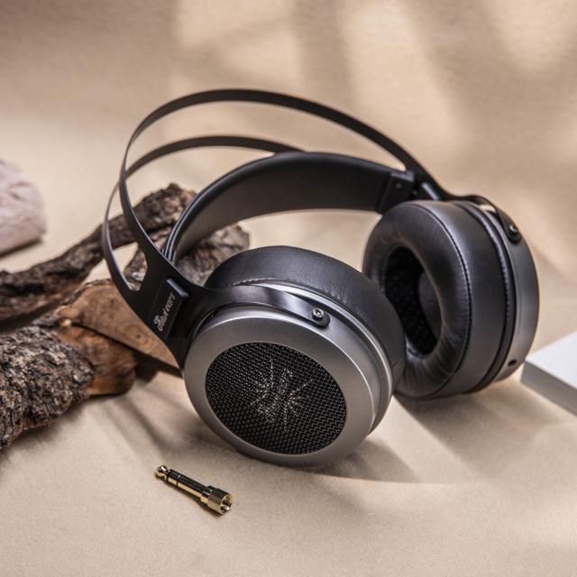 Kiwi Ears KWI039 ダイナミック密閉型ヘッドホン（ブラックグレー）Altruva - BlackGrey[KWI039] 返品種別A_11