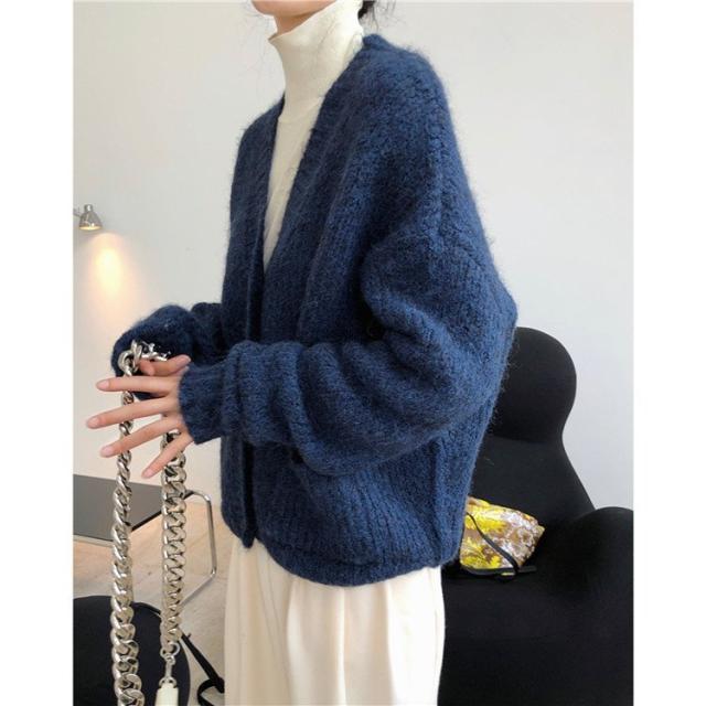 カーディガン レディース ニット 無地 トップス 長袖 ボタン 秋 冬 羽織 ゆったり モノトーン コーデしやすい フリーサイズの通販は