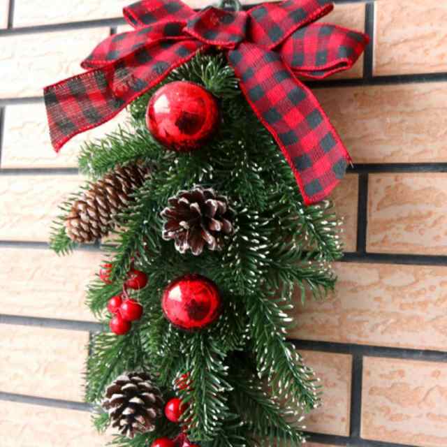 壁に飾るクリスマスツリーガーランド ウォールツリー スワッグ
