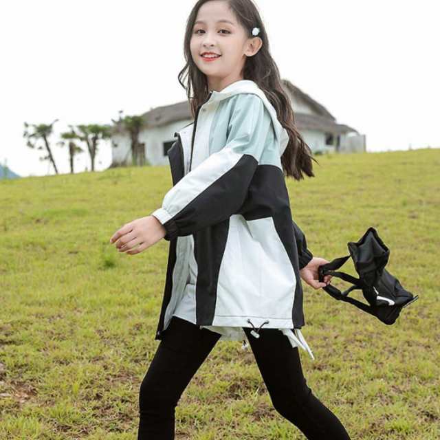 マウンテンパーカー キッズ ウィンドブレーカー 子供服 女の子 アウター フード付き ジャケット スタジャン 春物 防風 春コート 薄手  ジの通販はau PAY マーケット - Be Free 福岡店