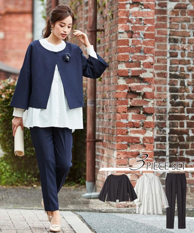 フォーマル 3点セット 大きいサイズ レディース 入学式 卒業式 入学式 卒業式 パール調ボタン ブラウス + テーパード パンツスーツ コサージュ付 ネイビー＋オフ＋ネイビー/黒＋オフ＋黒 4L/5L/6L ニッセン nissen agesugi_sfaの通販は 21,890円