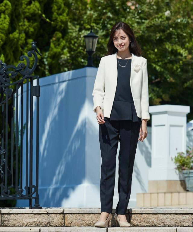 フォーマル 3点セット 大きいサイズ レディース 入学式 卒業式 ツイード調 ノーカラー ジャケット ＋ タップ ペプラム ブラウス ＋ テーパード パンツ オフベージュ系＋黒＋黒/ネイビー系＋ネイビー＋ネイビー 4L/5L/6L ニッセン nissen agesugi_sfaの通販は