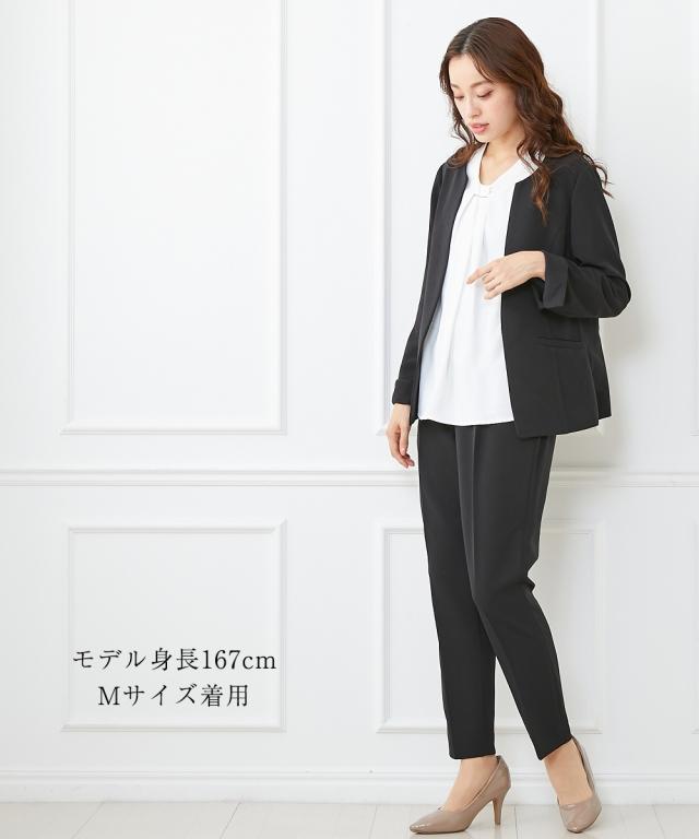 フォーマル 3点セット 大きいサイズ レディース 入学式 卒業式 タック ボウタイ風 デザイン ブラウス + ノーカラー ジャケット + テーパード パンツ ネイビー＋グレージュ＋ネイビー/黒＋オフ＋黒 4L/5L/6L ニッセン nissen agesugi_sfaの通販は