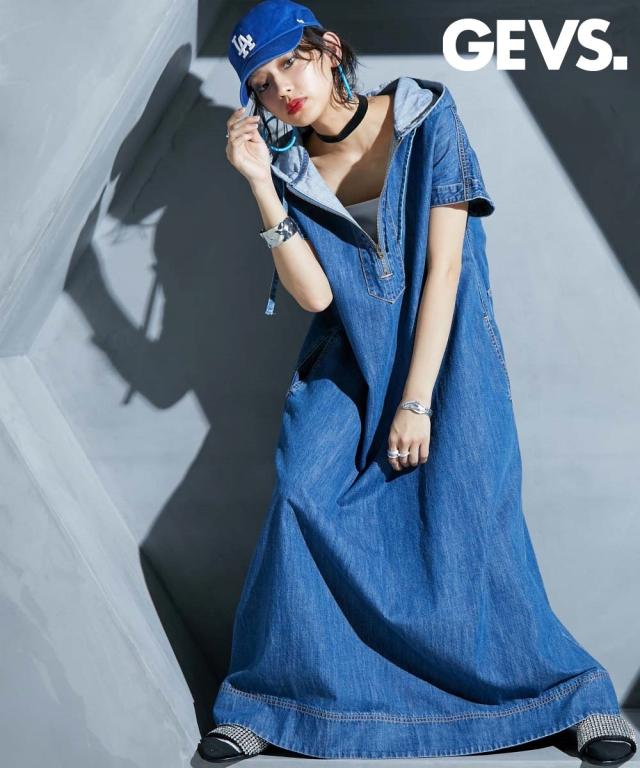 【希少】SELF PORTRAIT ブルー メタリックフェザー ミディドレス Blue Metallic Tiered Midi Dress – self-portrait-US