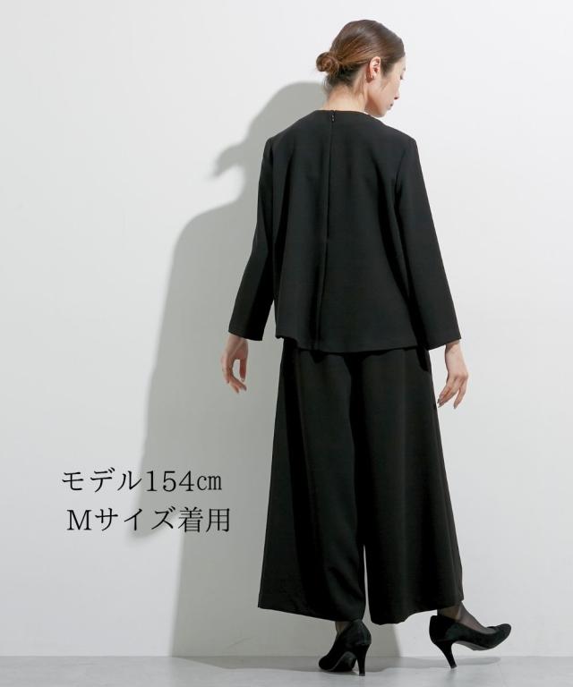 喪服 礼服 ブラックフォーマル レディース 日本製生地使用 洗える防しわパール調アクセ デザイン ブラウス ＋ワイド パンツ セットアップ 〔Callarus〕 ニッセン_17