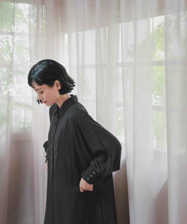 喪服 礼服 ブラックフォーマル レディース 袱紗も入るポケット仕様 洗える防しわ水玉 レース ドルマンスリーブ ワンピース ペチ コート 付き 〔Neina〕 ニッセン_10