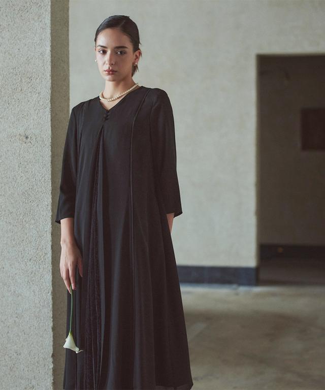 喪服 礼服 ブラックフォーマル レディース 日本製生地使用 洗える防しわフロント レース プリーツ 切替 Vネック デザイン ワンピース 〔Callarus〕 ニッセン_18