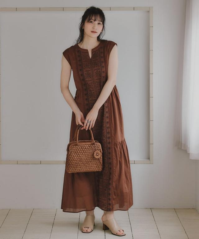 衣装 ロング マキシ トール大きさ レディース 高身たけ 綿100％ 向こう正面刺繍 絵図面 Essenave 夏 途轍も無い大きさ ひざ下 | M/L | ニッセン nissen