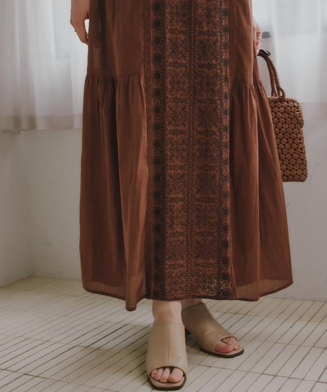 衣装 ロング マキシ トール大きさ レディース 高身たけ 綿100％ 向こう正面刺繍 絵図面 Essenave 夏 途轍も無い大きさ ひざ下 | M/L | ニッセン nissen