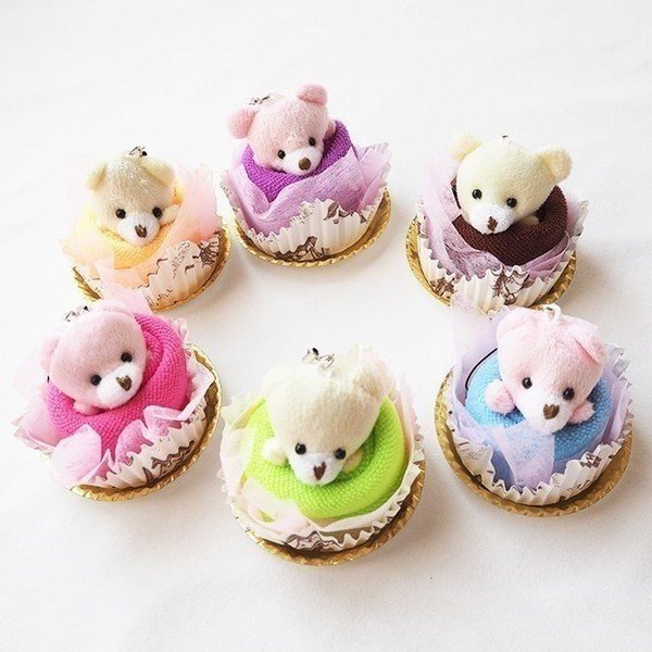 プチギフト 子供向け バレンタインデー ホワイトデー お返し 卒業祝い 退職 おしゃれ 結婚式 発表会 かわいい 人形付きギフトハンカチ スの通販はau Pay マーケット ベレザヴォーチェ