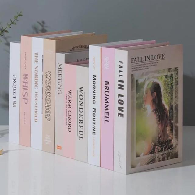 洋書　ディスプレイ用　10冊セット　まとめ売り　世界の都市、自然公園など 洋書 ディスプレイ用 10冊セット まとめ売り 世界の都市、自然公園など