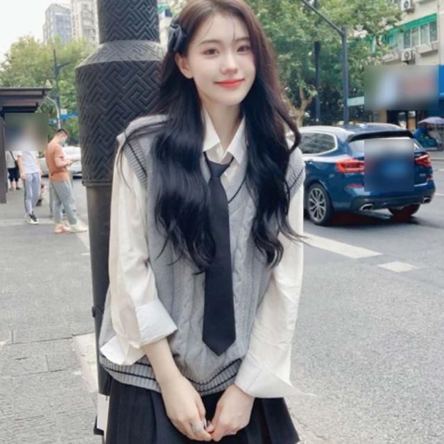 制服4点セット スクール 高校制服 春秋冬 ニットベスト 学生服 女の子  