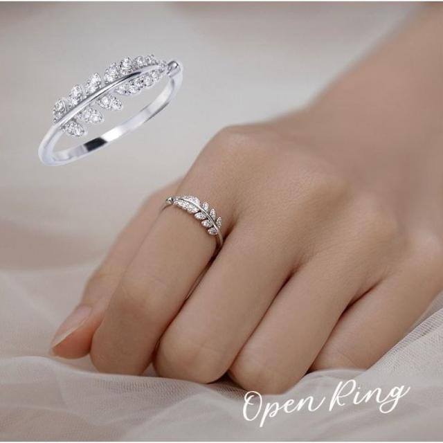 指輪 リング フリーサイズ アクセサリー レディース オープンリング シルバーカラー 葉っぱ リーフモチーフ ラインストーン キラキラ 高の通販はau Pay マーケット Rbm Shop