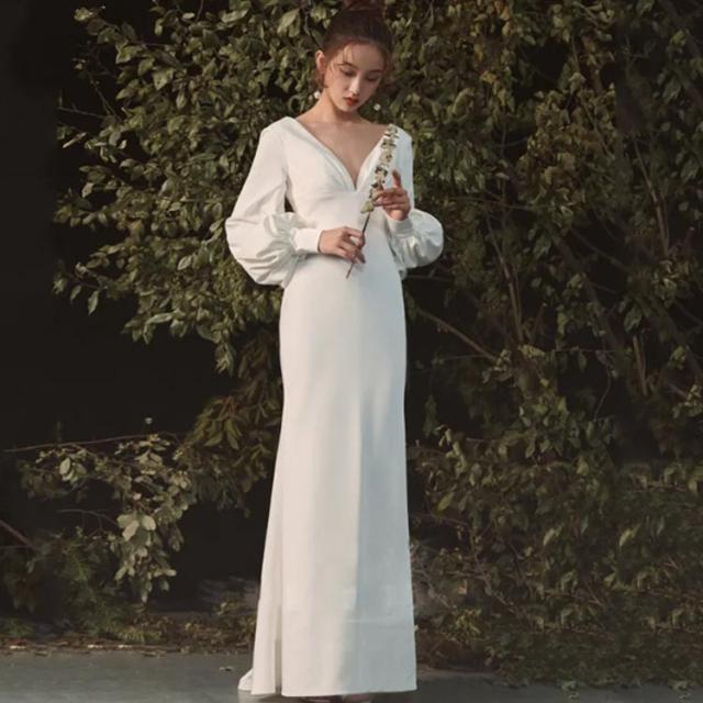 ウェディングドレス マーメイドライン ボリューム袖 ファスナータイプ 花嫁ドレス 袖あり 長袖 Vネック 背中開き 前撮りドレス 高級感 演奏会 二次会 花嫁 ワンピース パーティードレス 無地 ホワイト 選べぶ2タイプ