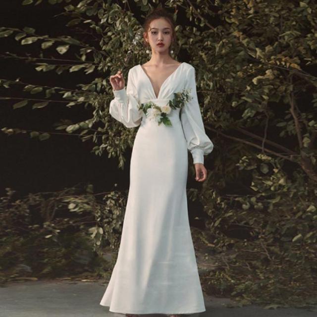 ウェディングドレス マーメイドライン ボリューム袖 ファスナータイプ 花嫁ドレス 袖あり 長袖 Vネック 背中開き 前撮りドレス 高級感 演奏会 二次会 花嫁 ワンピース パーティードレス 無地 ホワイト 選べぶ2タイプ