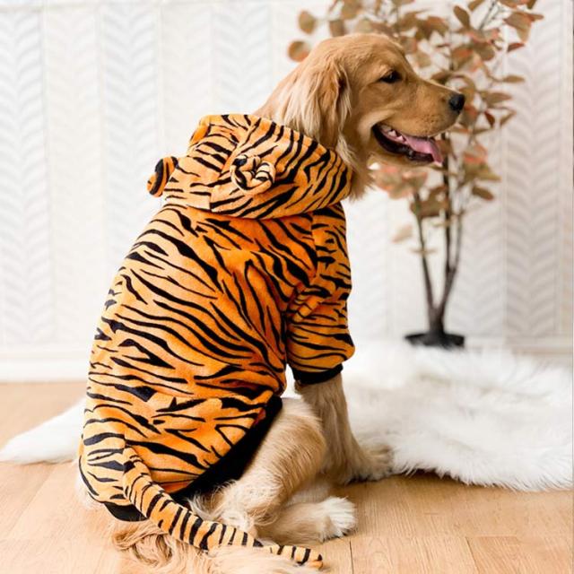 犬服 No.144 ふわふわいちごのポケットわんぴ ハンドメイド ♡春物犬服