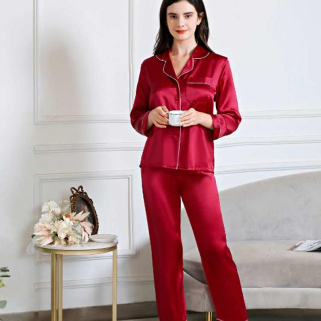 シルク パジャマ レディース シルク100% 長袖 上下セット ルームウェア 前開き 部屋着 ナイトウェア かわいい プレゼント 大きいサイズ 高級 シルクパジャマ 絹100% 無地 オールシーズン 母の日 ギフト 寝間着 送料無料の通販は