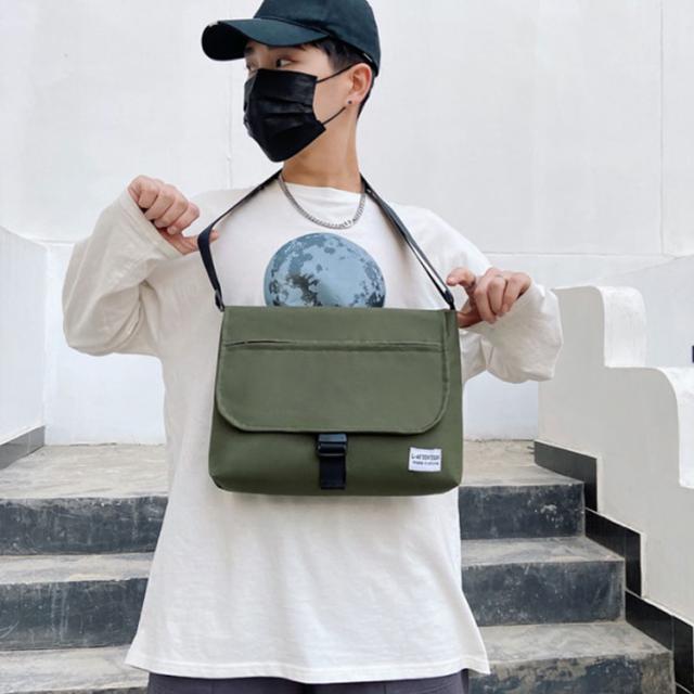 台湾 ROBINMAY メンズ 軽量ナイロン クロスボディバッグ EZ022 ショルダーバッグ 斜めがけ バッグ メンズ レディース ナイロン