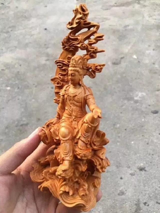お値打ち価格! 木彫 三日月観音菩薩像 観音様 柘植 .: お値打ち