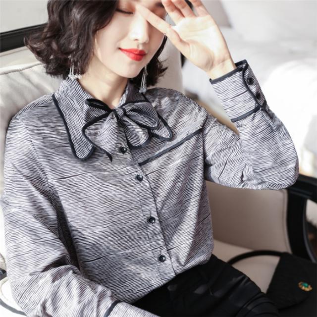 韓国ファッション 可愛い系 ブラウス フリル 長袖 スリム シャツ 女性の通販はau Pay マーケット Grinfactory Au Pay マーケット店