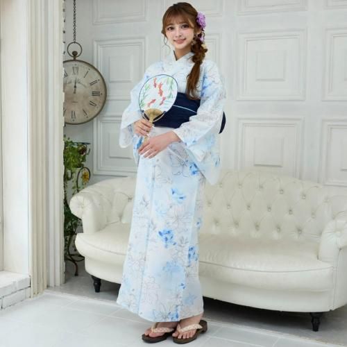 白地に淡いブルーの線描と水彩調の花々が舞う浴衣3点セット(YUKATA) 白地に淡いブルーの線描と水彩調の花々が舞う浴衣3点