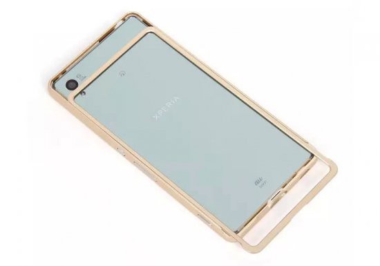 売り尽くしセール Xperia Z4 ケース カバー アルミ バンパー シンプル