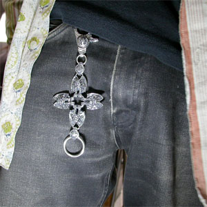 送料無料 シルバーアクセサリー 四体の悪魔シルバーキーチェーン 送料無料 シルバーアクセサリー 四体の悪魔シルバーキーチェーンの通販