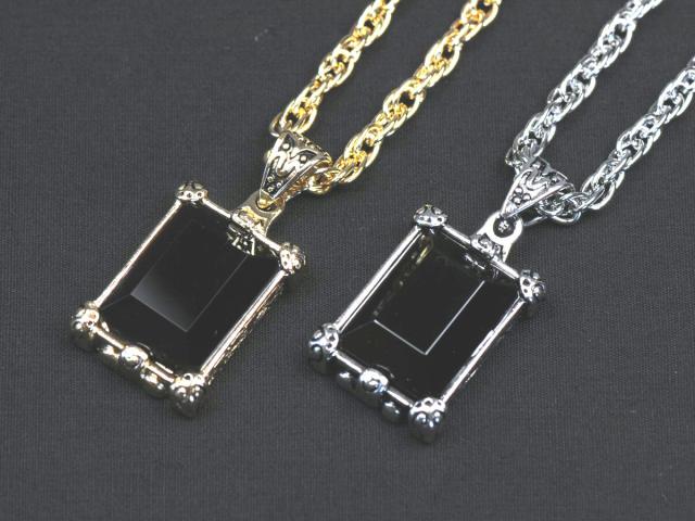メール便対応 ゴシック スクエアジュエル ペンダント ネックレス メタルネックレス Exileタカヒロ 愛用モデル の通販はau Pay マーケット Keep You キープユー Au Pay マーケット店