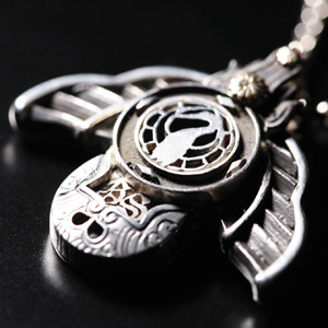 送料無料 【劒屋】 双翼鍔（Soyoku No TSUBA）シルバーネックレス