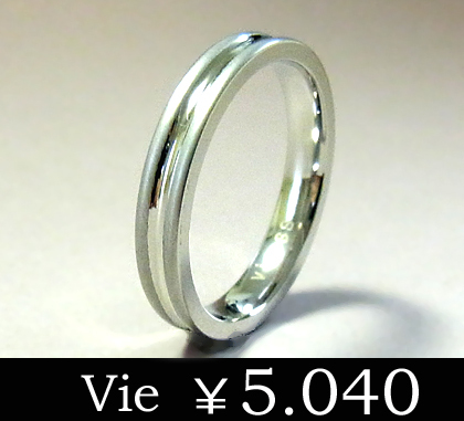 送料無料【vie】ラインステンレスリング/ヴィー/マット/シンプル/ユニセックス/r1022n/aut_maの通販は