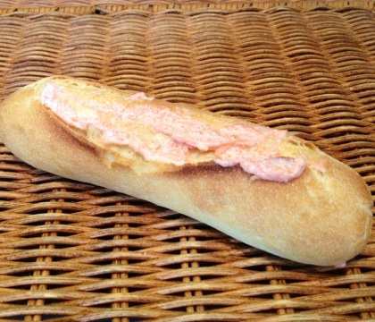ミニのフランスパンに明太子マヨをたっぷり塗った 明太子フランス の通販はau Pay マーケット 京都パン屋ｇｒｅｅｎ