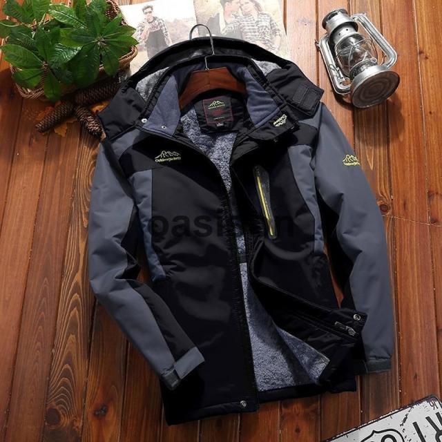 アウトドアジャケット 防寒 厚手 裏ボア メンズ マウンテンパーカー 登山服スポーツ アノラック フード付き 軽量防水 保温 ハイキングジャケット秋冬