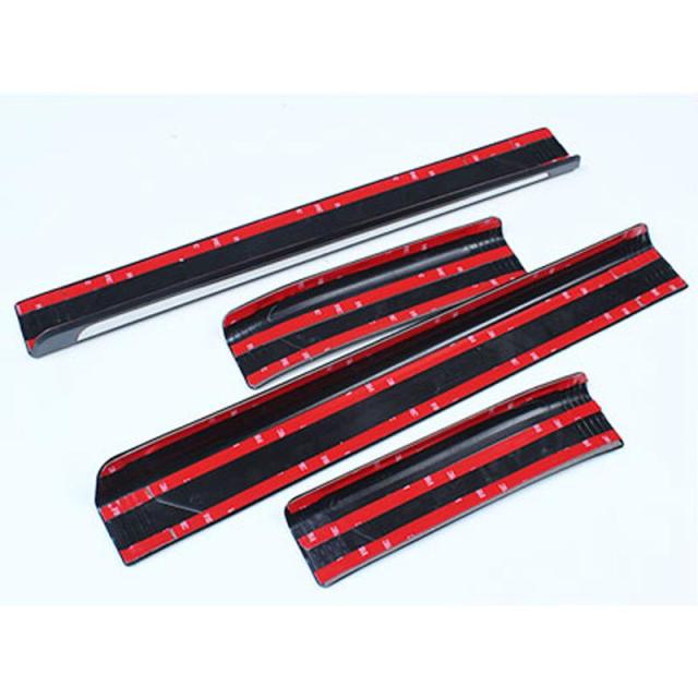 ポルシェ マカン 95B インサイド用スカッフプレート カーボン ポルシェ マカン 95B インサイド用スカッフプレート カーボン