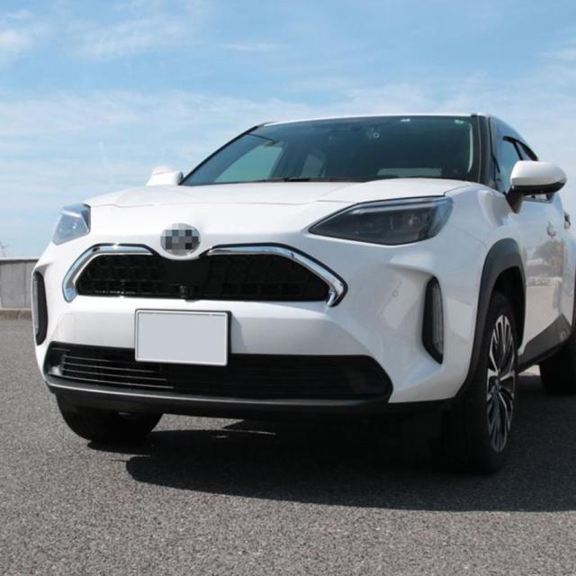新型 トヨタ ヤリスクロス グリルガーニッシュ yaris cross 外装 ドレスアップ アクセサリー メッキ フロントガーニッシュ カバー
