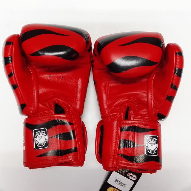 TWINS SPECIAL ボクシンググローブ 8oz 黒/赤 Amazon | TWINS ツインズ 本革製 ボクシンググローブ ウルフ 赤 / 8oz